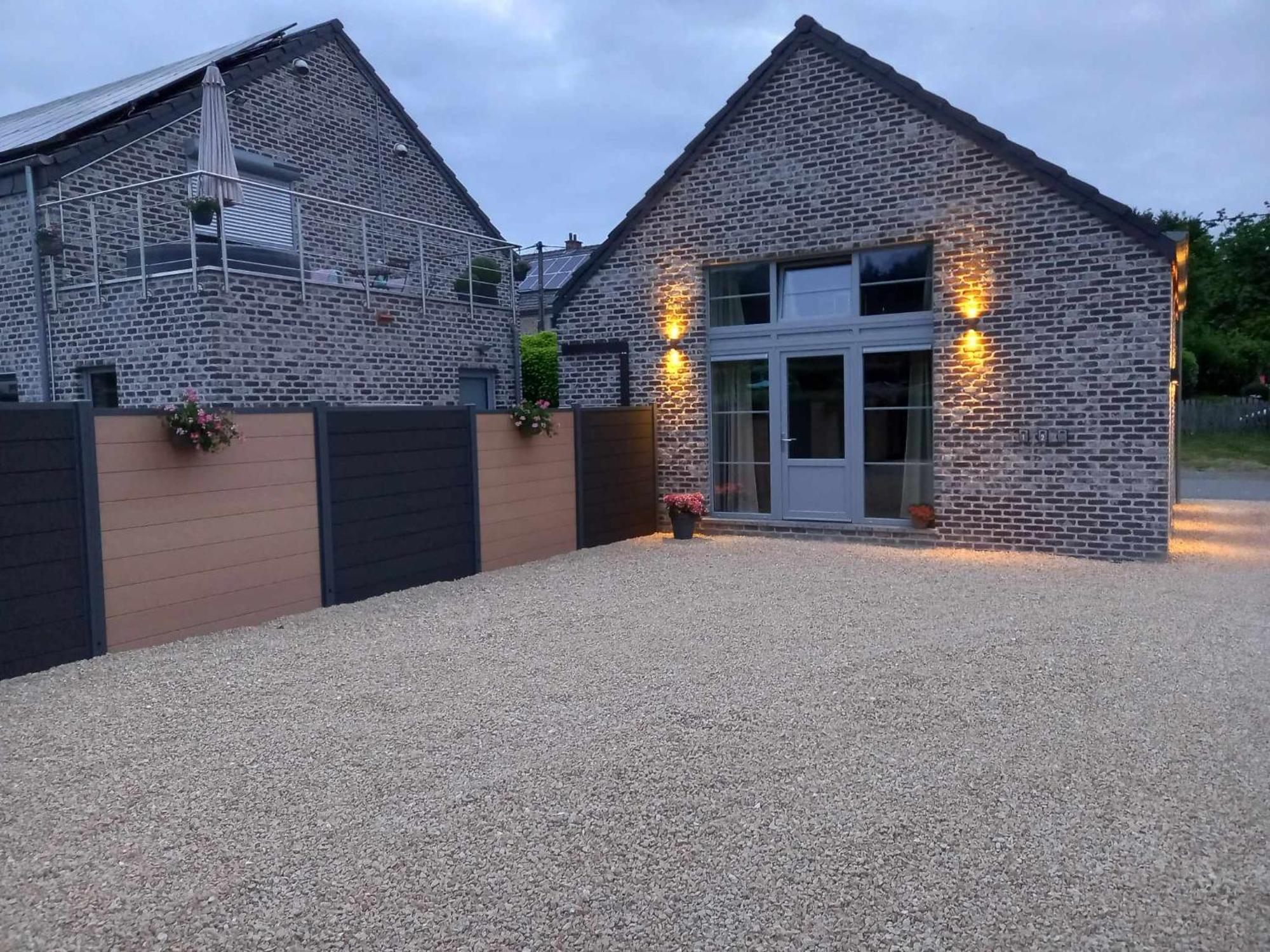 Hour House - Esc'Appart Houyet Extérieur photo