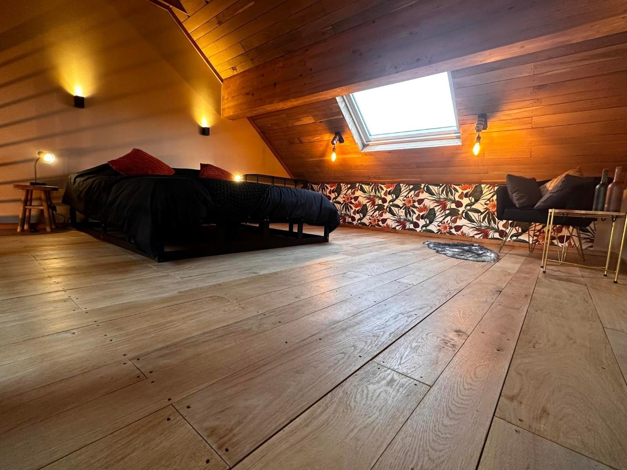 Hour House - Esc'Appart Houyet Extérieur photo