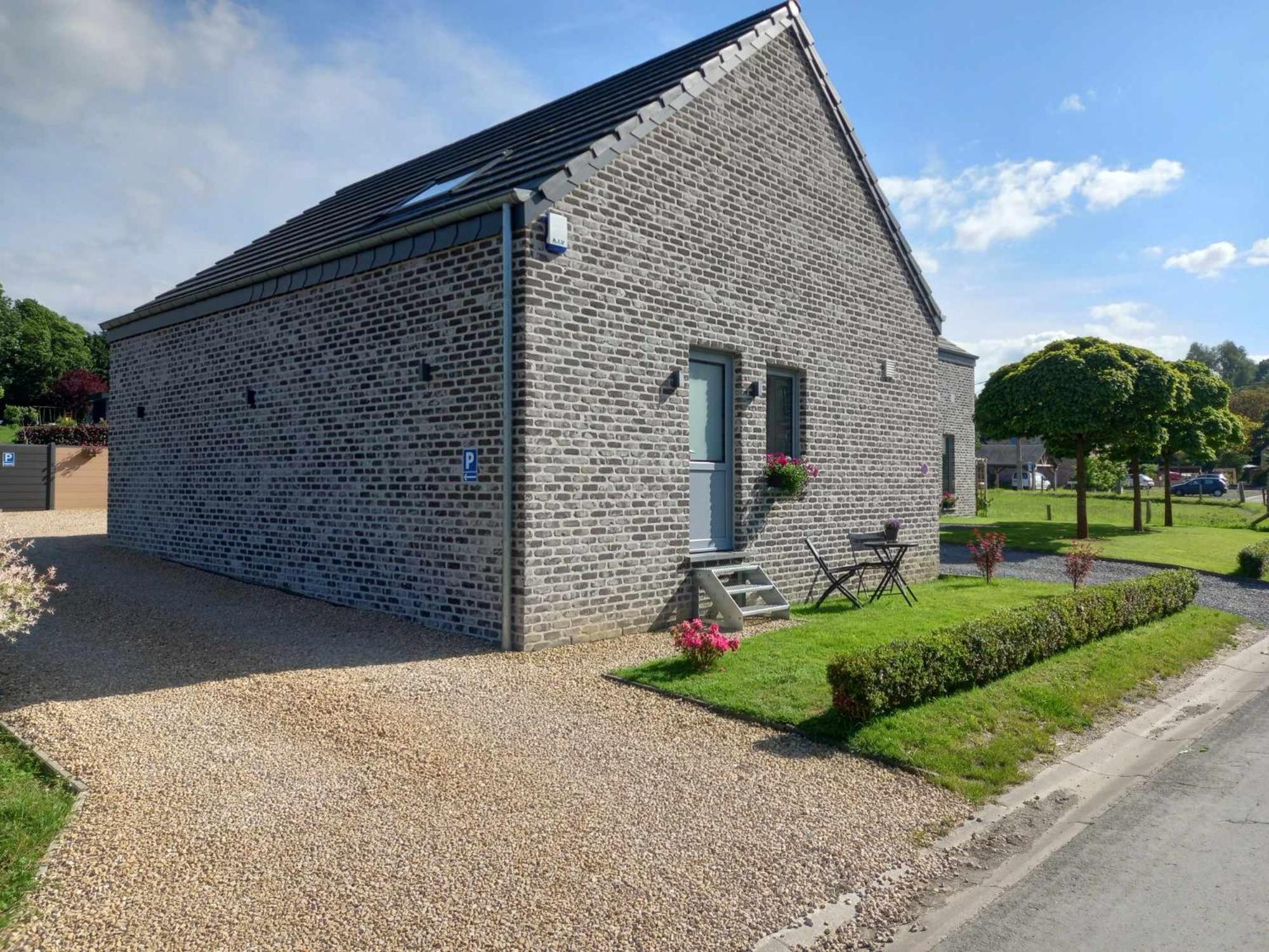 Hour House - Esc'Appart Houyet Extérieur photo